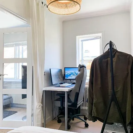 Apartament Lovely Bright 2-Room Apartment Near Copenhagen *