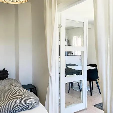 Lovely Bright 2-Room Apartment Near Copenhagen Gentofte